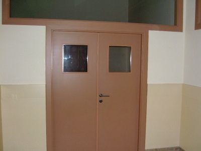 Barnizado y lacado de muebles y puertas en Suritama