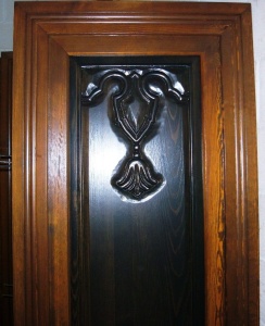 Barnizado y lacado de muebles y puertas en Suritama